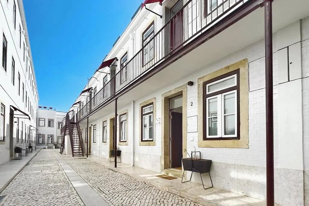 Apartamento Vila Rosário 2 Lovely Apt with Private patio - by Homeful Lisboa Portugal